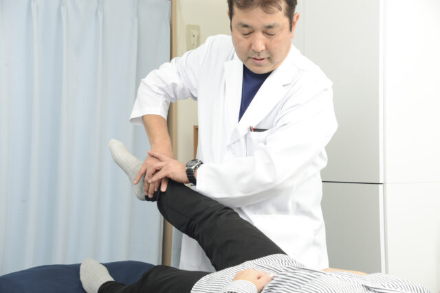 丁寧に検査をしていきます